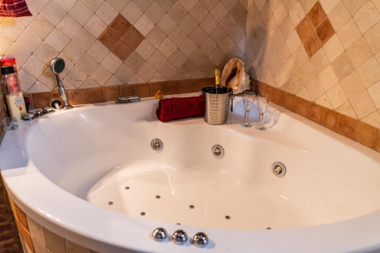 Villa Estilo Mediterranea Con Piscina, Jardin, Bbq Y Jacuzzi - Villa Bel Air Real إِستيبونا المظهر الخارجي الصورة